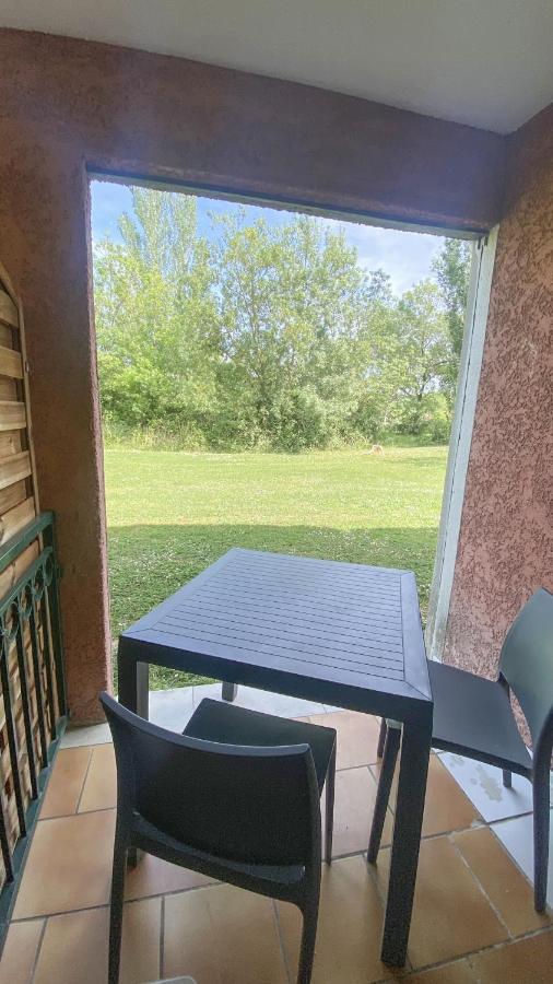 Joli Appartement 27M2 Oasis Provencale En Village Vacances En Camargue Arles Exterior photo