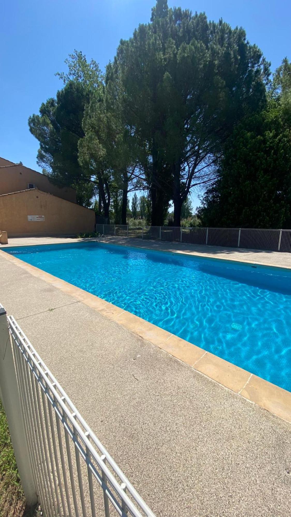 Joli Appartement 27M2 Oasis Provencale En Village Vacances En Camargue Arles Exterior photo